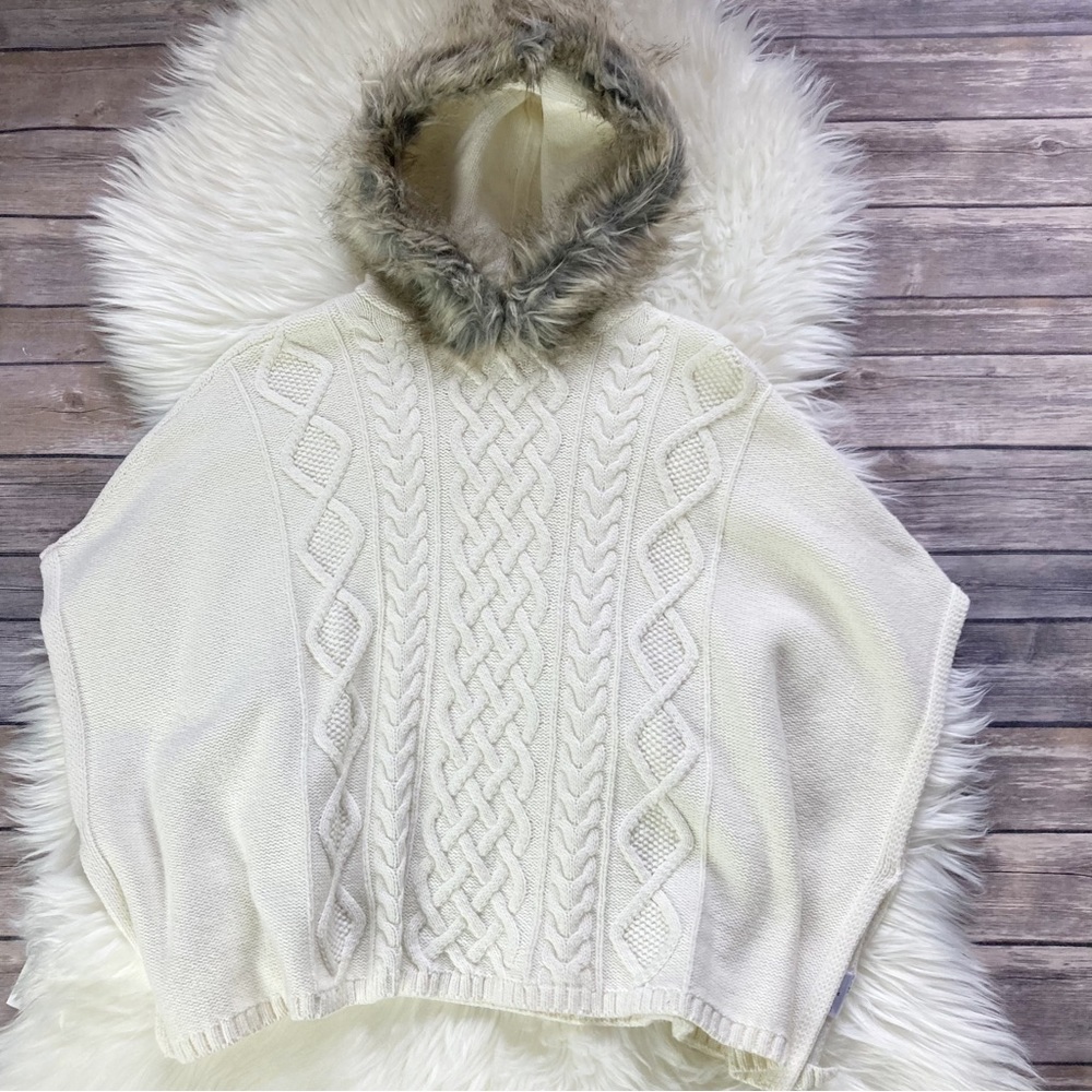 Gap Faux Fur Hooded Cable Knit Poncho Cream Girl Size 8-9.